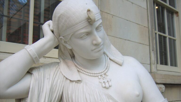 Marble statue of Cleopatra